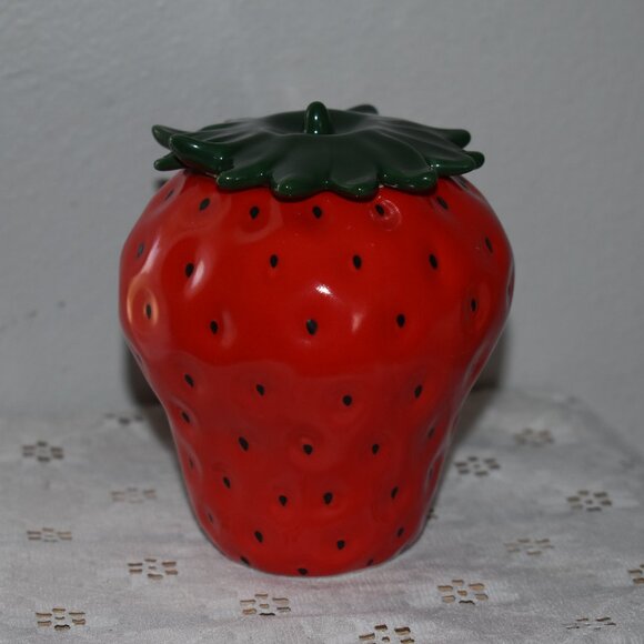 Cottagecore Ceramic Red Strawberry Jar Spring Country Farmhouse Kitchen Decor - Picture 3 of 10
